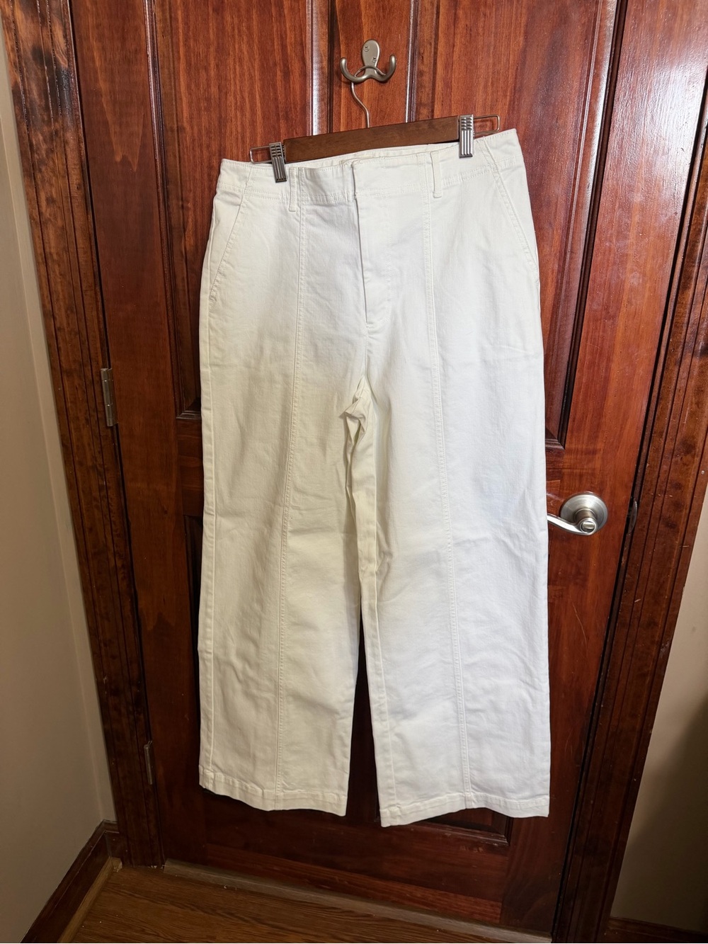 Universal Thread White Wide Leg Jeans